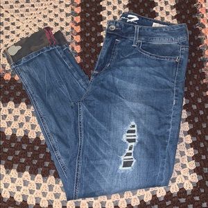 Seven7 Jeans | Ankle Skinny Distressed Look